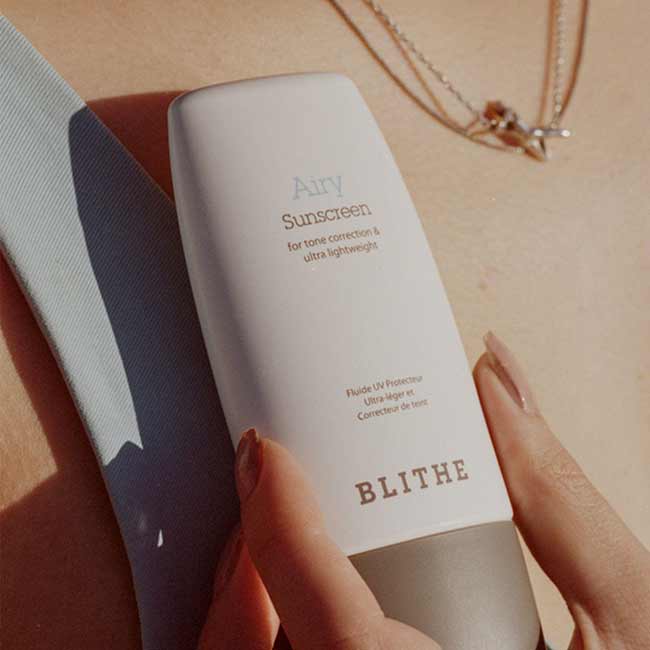 High SPF sunscreen for oily skin, Blithe Airy Sunscreen, available online. Ideal for daily use with dual UV protection and a lightweight, matte finish.